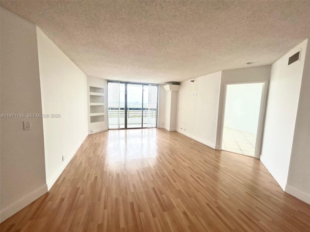 3400 NE 192nd St , Unit 1607, Aventura, FL 33180 Photo