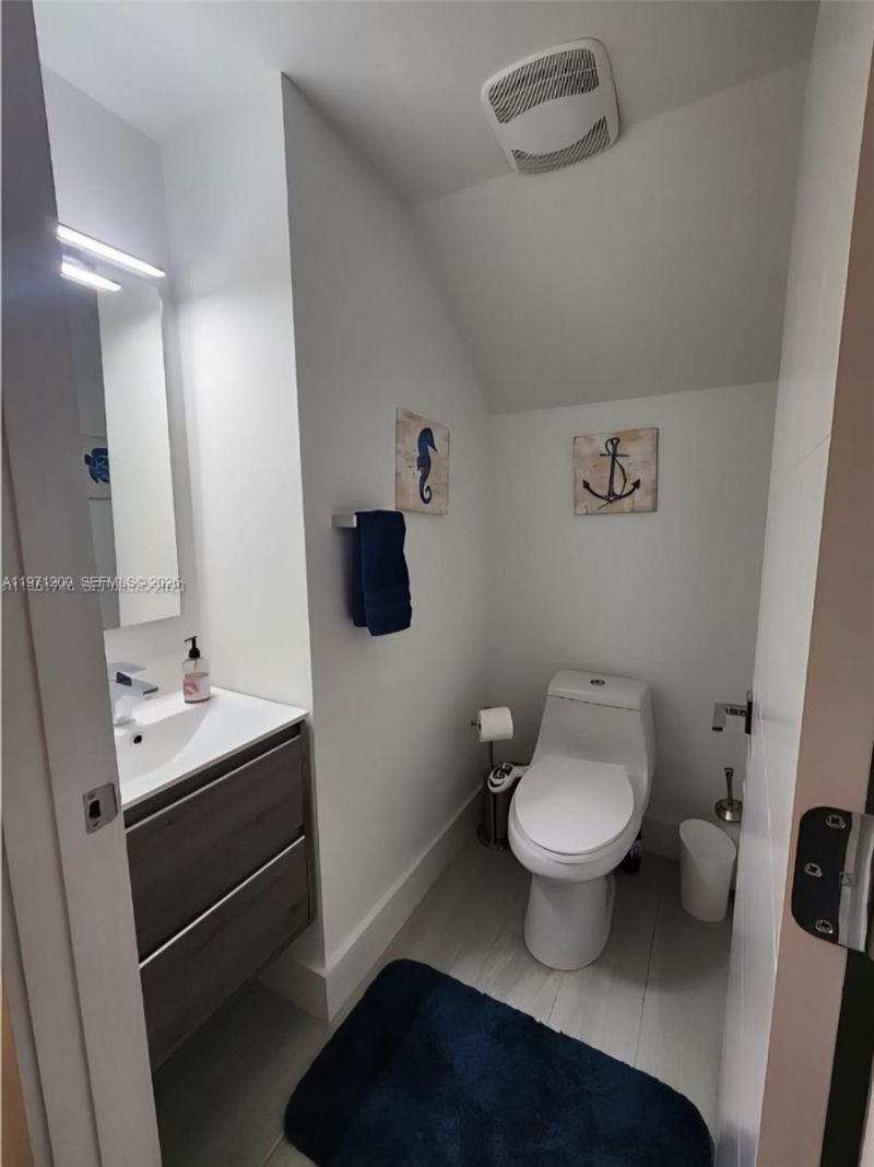 929 NW 45th Ter, Unit 929, Plantation, FL 33317 Photo