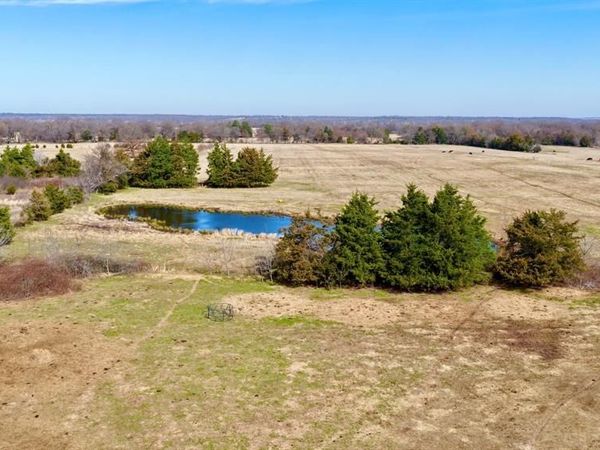 000 County Road 36520 , Arthur City, TX 75411