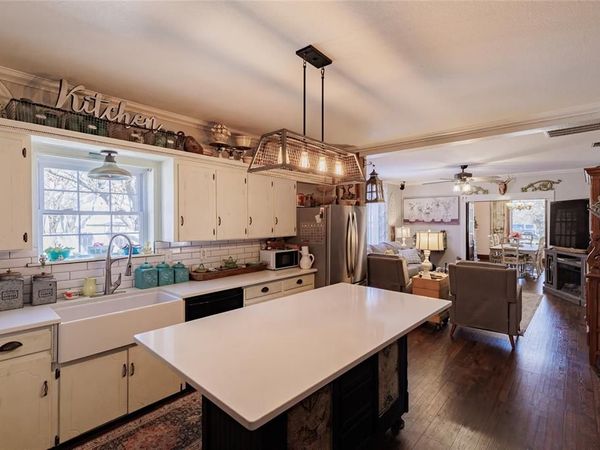 403 W Franklin Street, Alvord, TX 76225