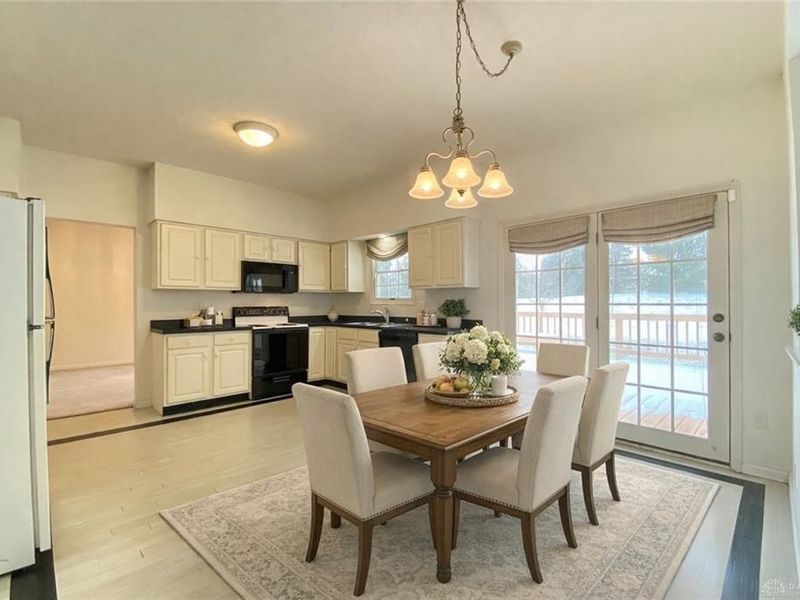 6939 Crossbrook Drive, Dayton, OH 45459 Photo 2