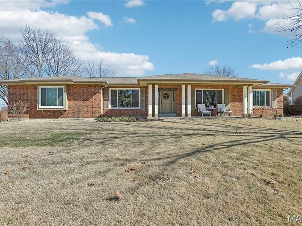 1128 Black Forest Drive, St Charles, MO 63301