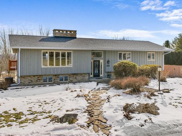 128 Monroe Street, Baraboo, WI 53913