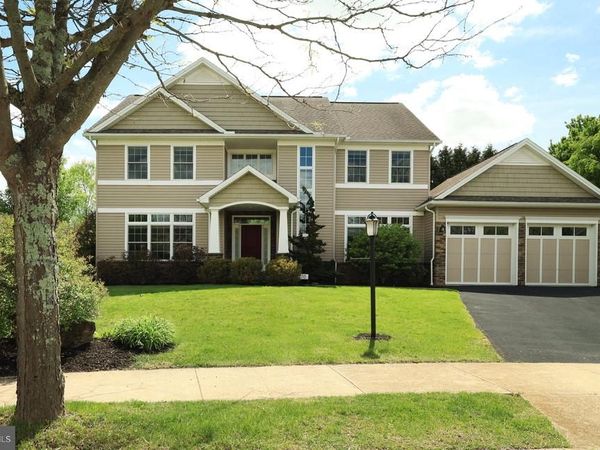 170 FERNLEAF CT., STATE COLLEGE, PA 16801