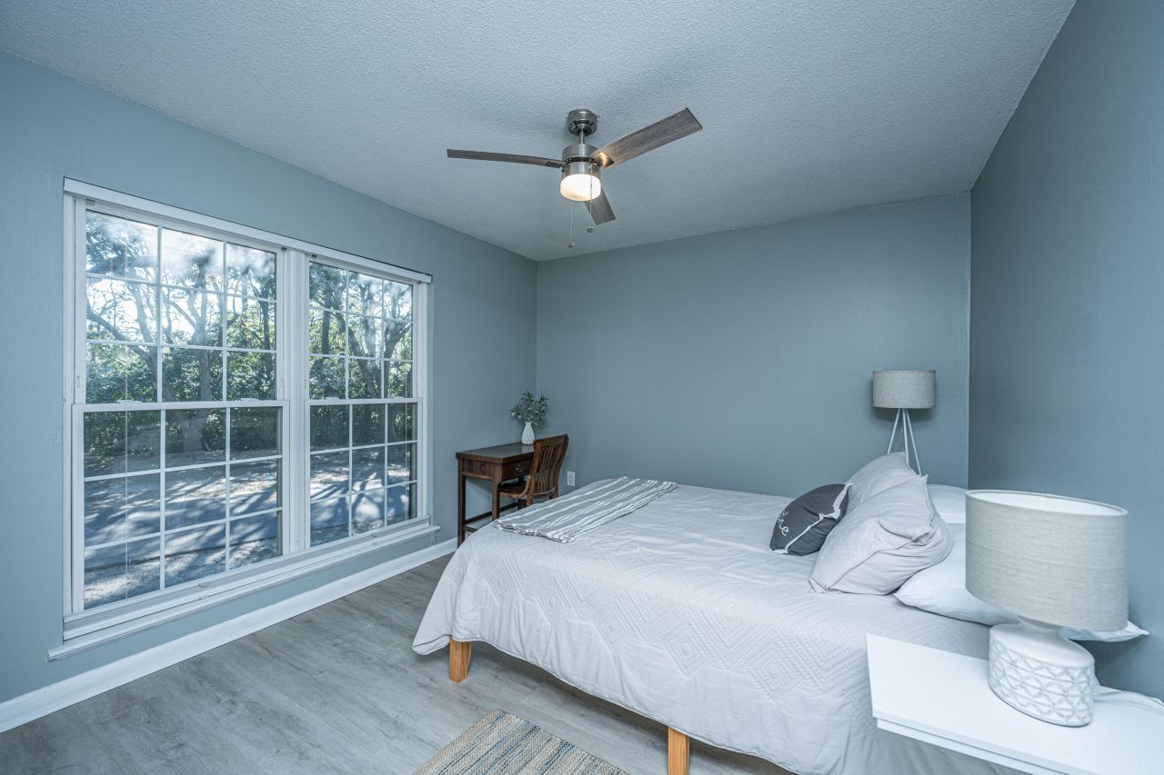 650 Cornell Street Photo 12