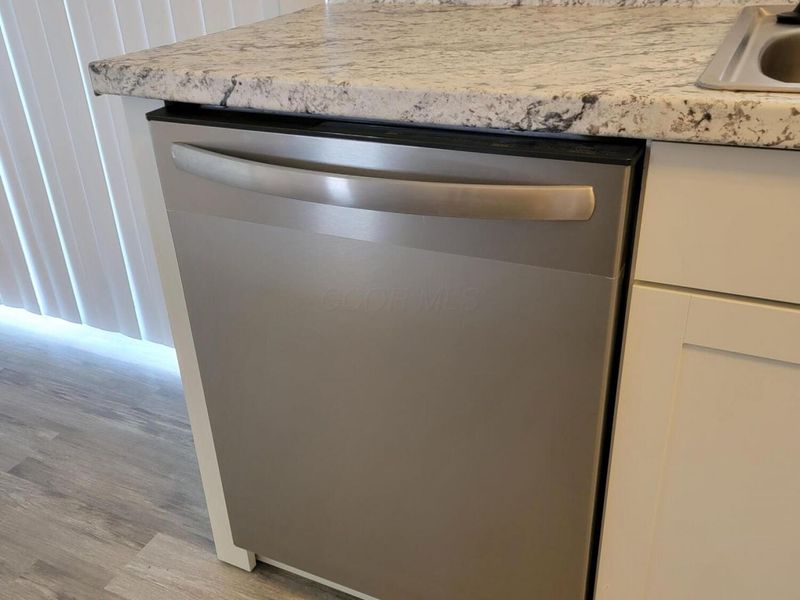 18 Swainford Drive, Heath, OH 43056 Photo 7