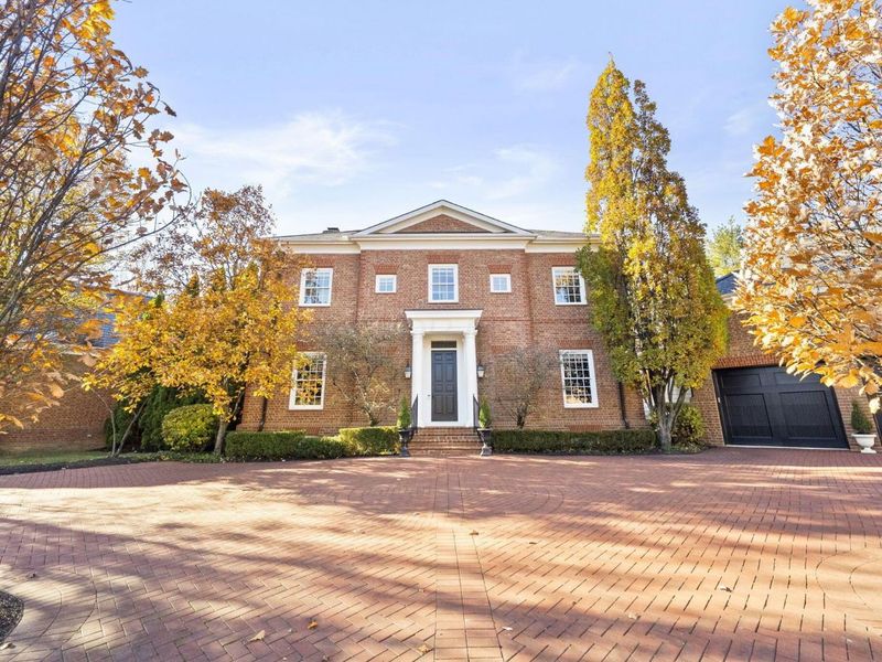 6940 Clivdon Mews, New Albany, OH 43054 Photo 2