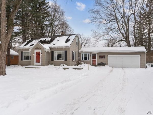 4520 W Overlook Drive, Buffalo, NY 14221