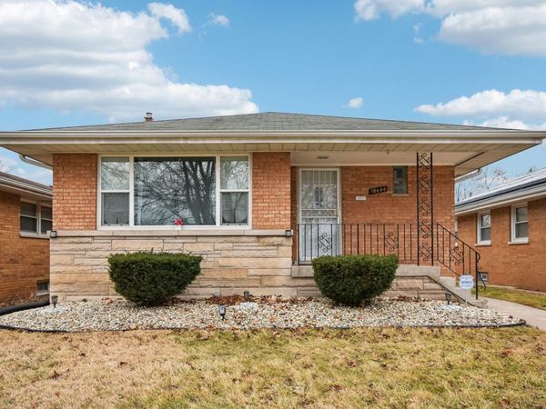 18644 William Street, Lansing, IL 60438