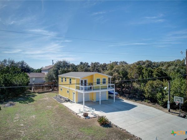 1657 Blueridge Drive, Canyon Lake, TX 78133