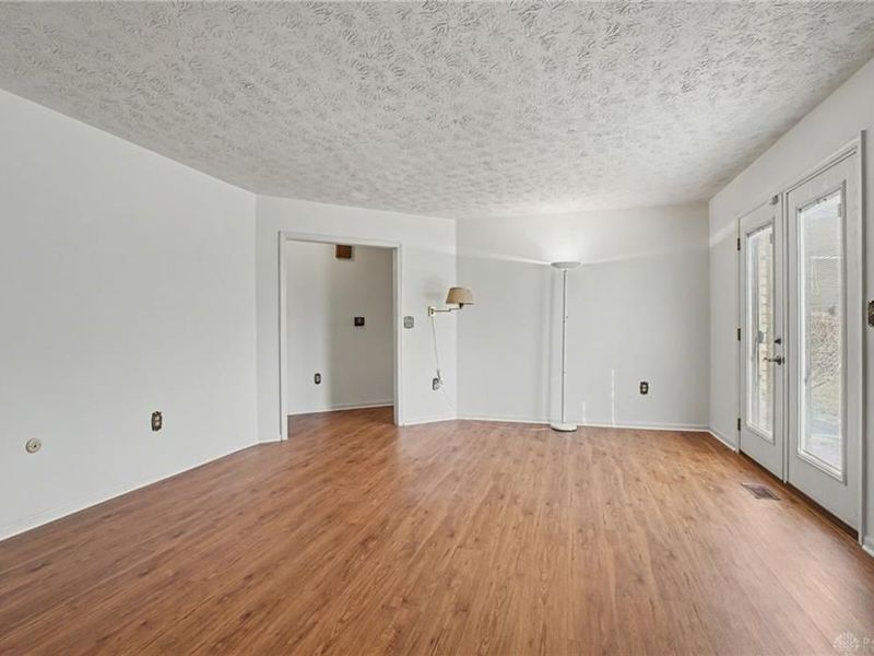 7580 Turtle Creek Drive, Dayton, OH 45414 Photo 17