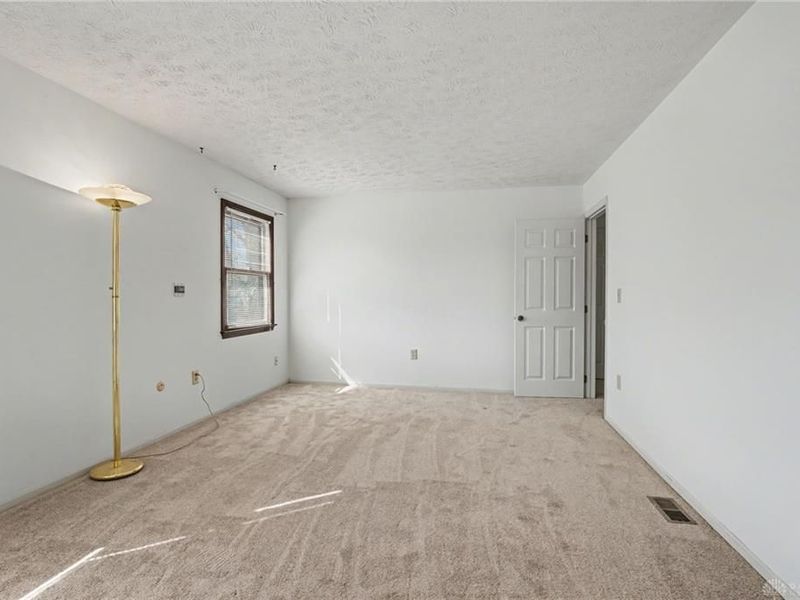 7580 Turtle Creek Drive, Dayton, OH 45414 Photo 33