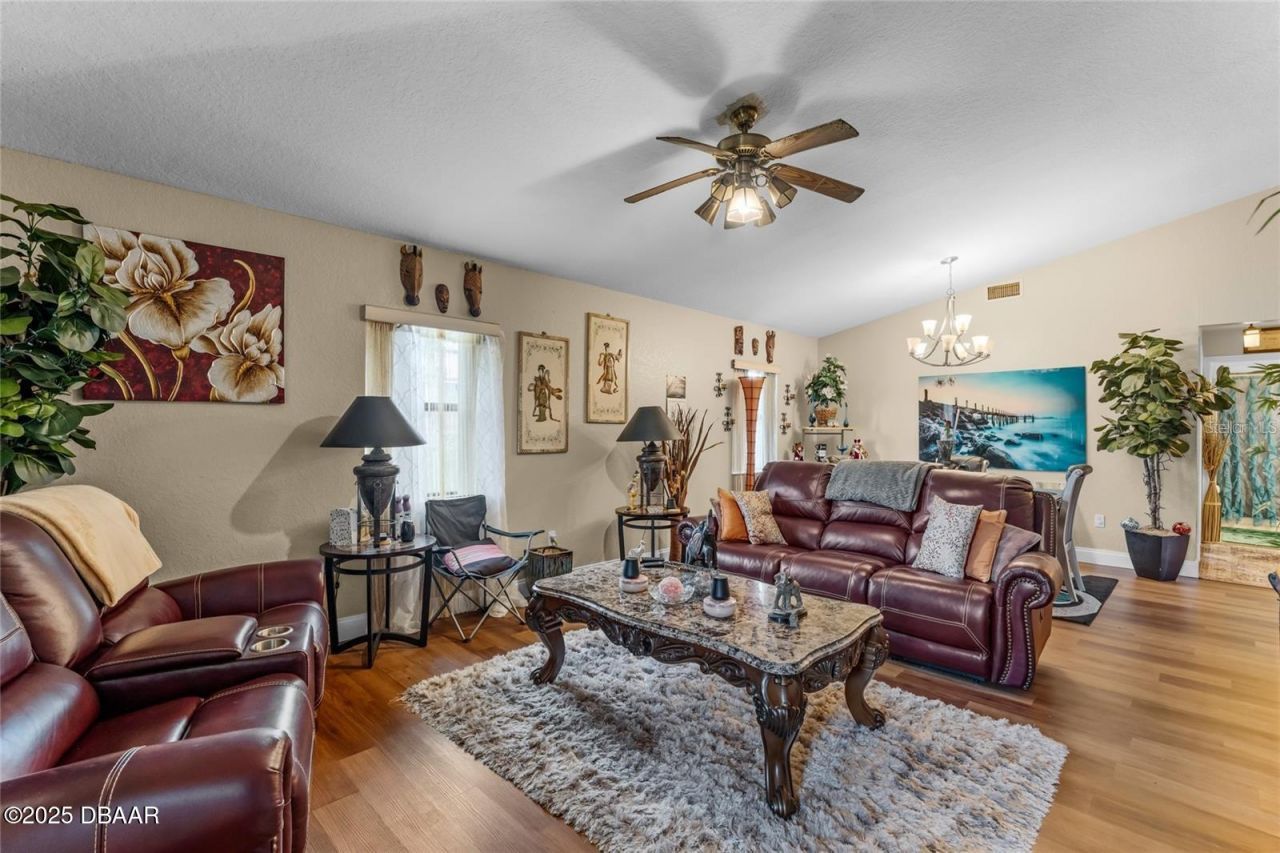 614 Washington Street, New Smyrna Beach, FL 32168 Photo