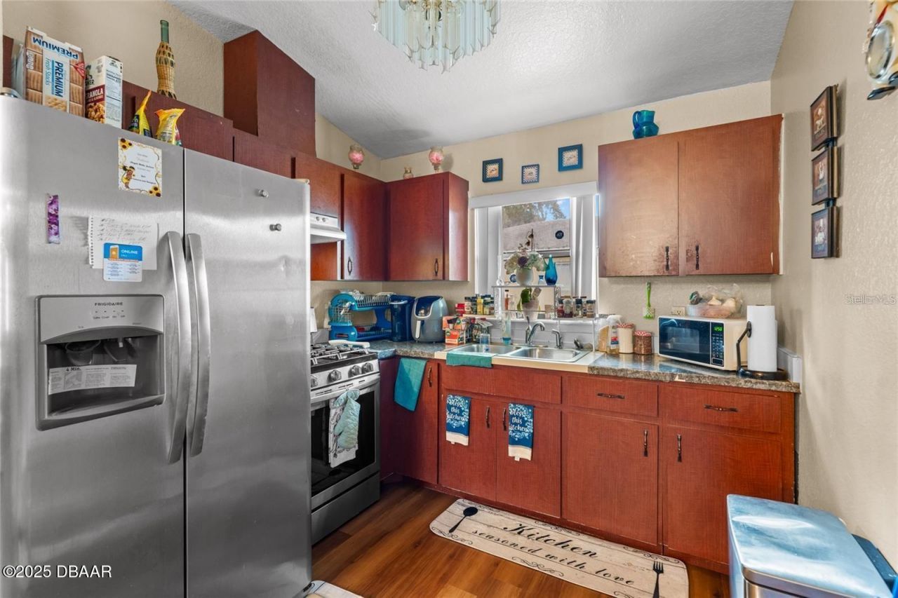 614 Washington Street, New Smyrna Beach, FL 32168 Photo