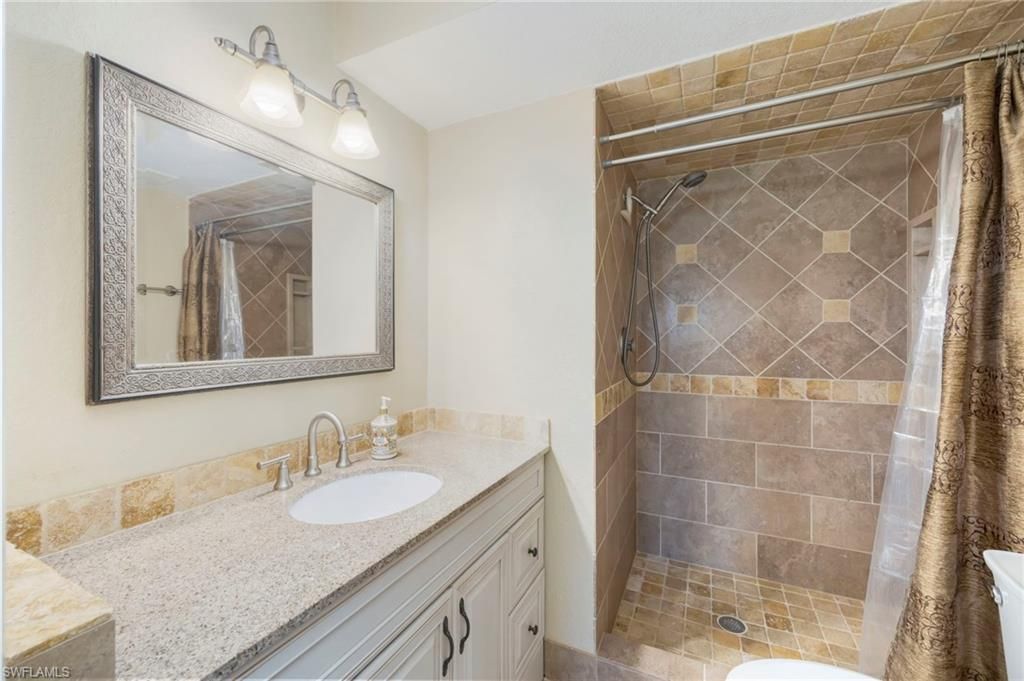180 Turtle Lake Ct, Unit 211, Naples, FL 34105 Photo