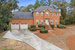 204 Woodlands W  photo 4