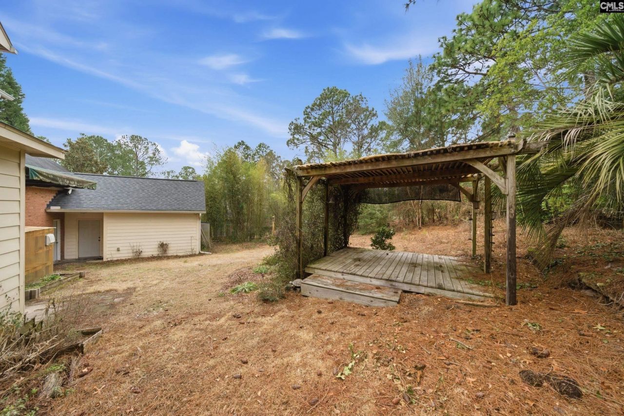 204 Woodlands W  Photo 26