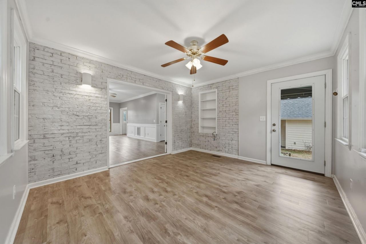 204 Woodlands W  Photo 8