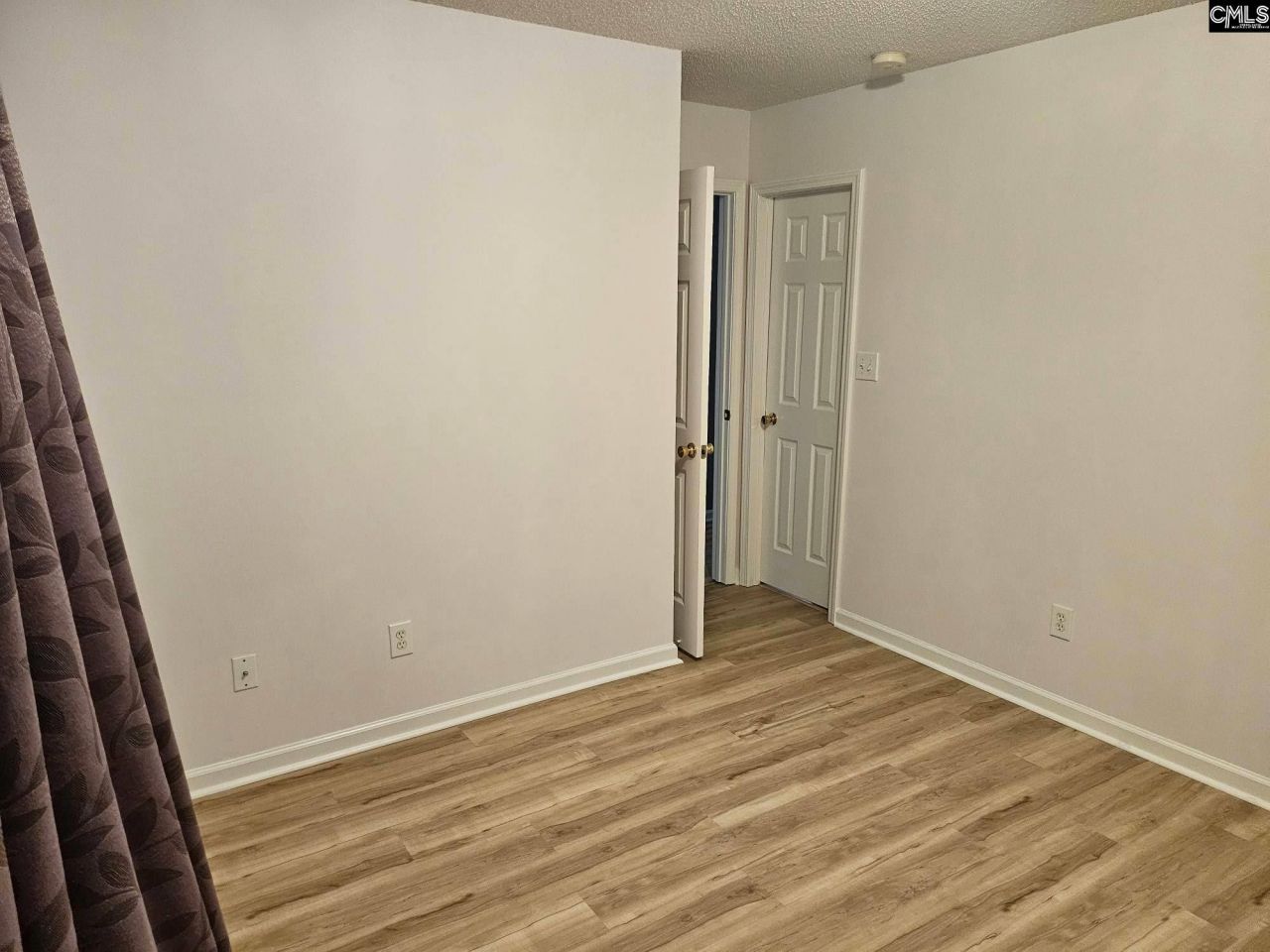 217 Twin Eagles Drive  Photo 12