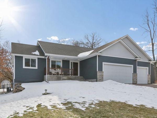 1752 209th Avenue NE, East Bethel, MN 55011