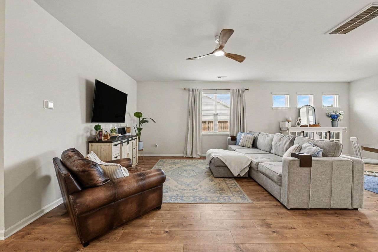 1181 Wading Point Boulevard Photo 6