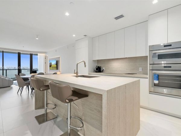 700 NE 24, Unit 2505, Miami, FL 33137