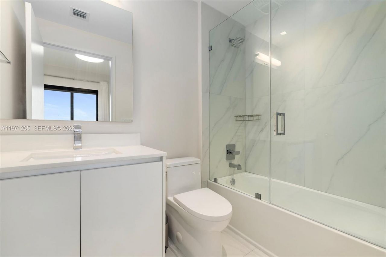 700 NE 24, Unit 2505, Miami, FL 33137 Photo