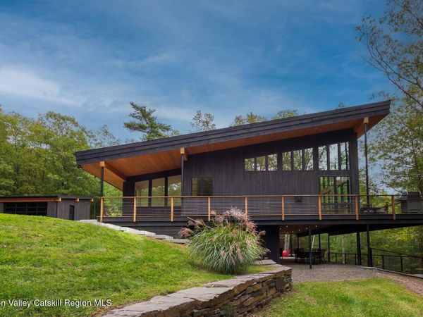 10 Hidden Mountain Lane, Stone Ridge, NY 12484