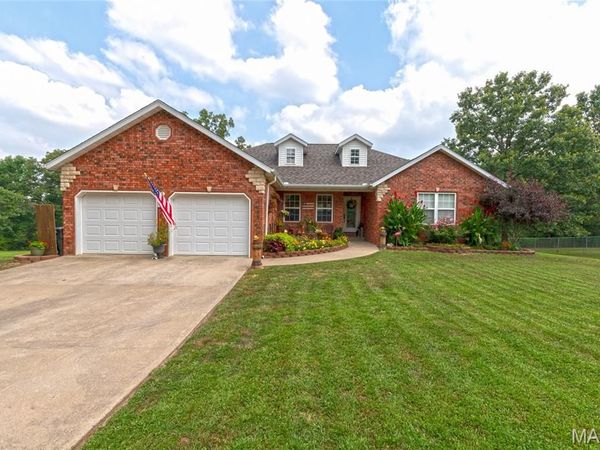 110 Park Place , Crocker, MO 65452