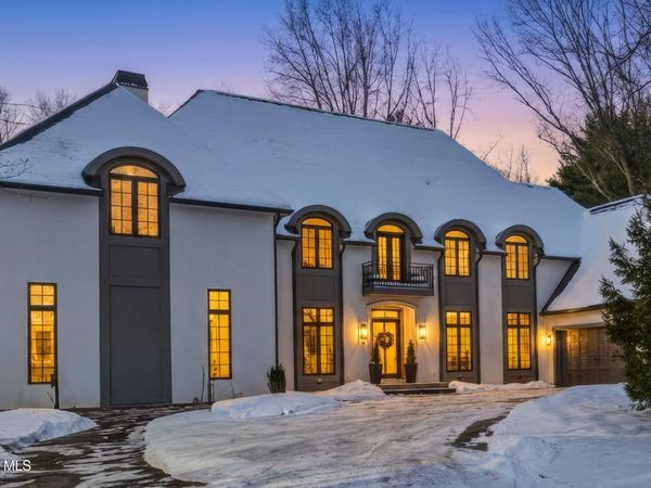 15 Joshua Road, Saratoga Springs, NY 12866