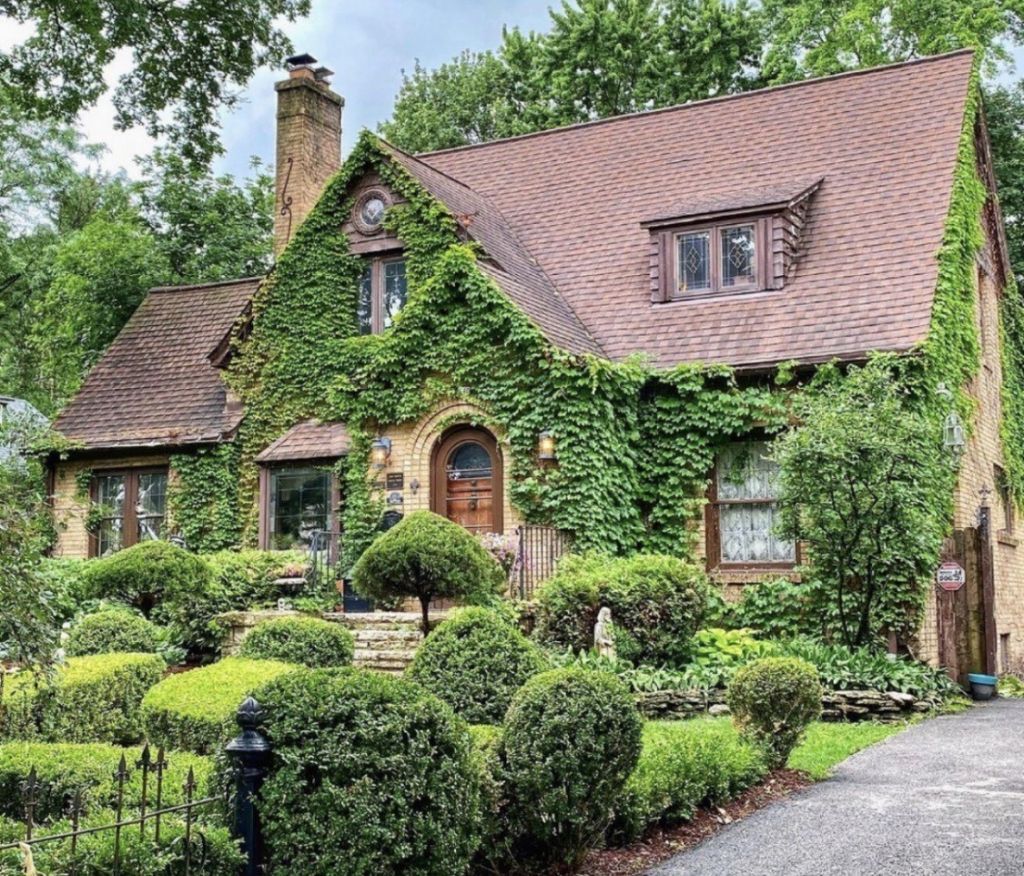 640 Anderson Boulevard, Geneva, IL 60134 Main Photo