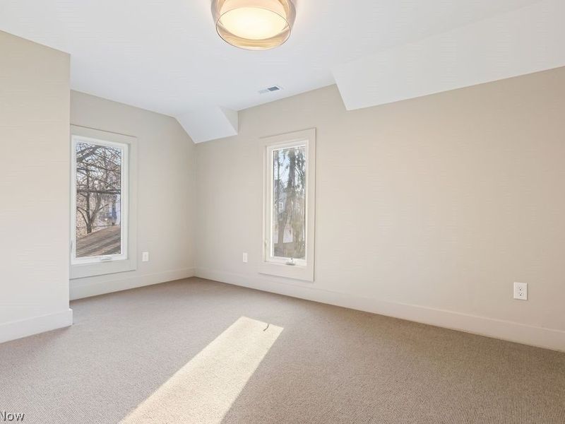 7427 Herman Avenue, Cleveland, OH 44102 Photo 37