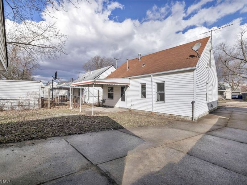 13539 Bennington Avenue, Cleveland, OH 44135 Photo 6