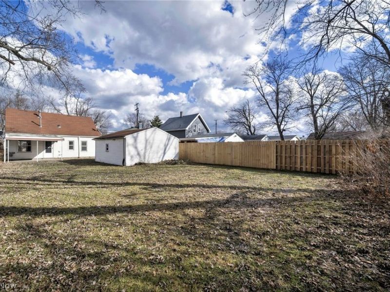 13539 Bennington Avenue, Cleveland, OH 44135 Photo 9