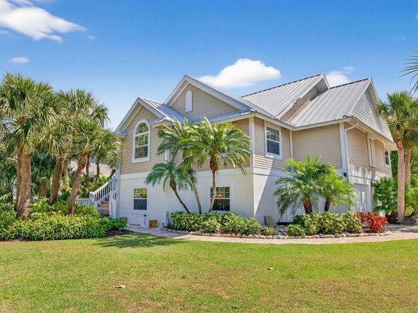 739 Anchor Dr, Sanibel, FL 33957