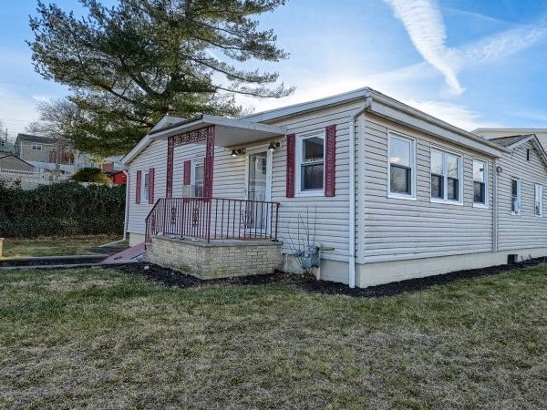 9 Scalza Ln, Lincoln Park, NJ 07035