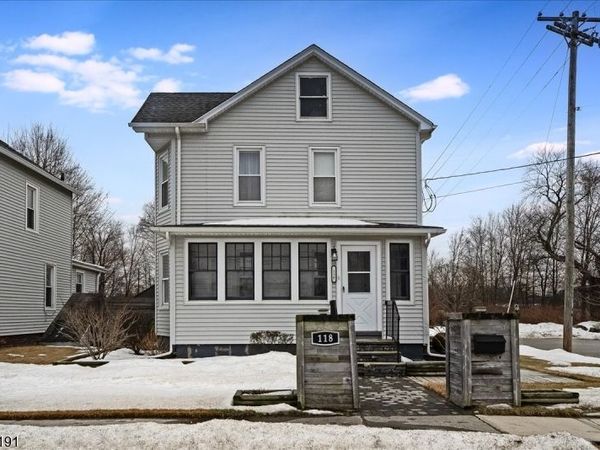 118 Broad St, Pompton Lakes, NJ 07442