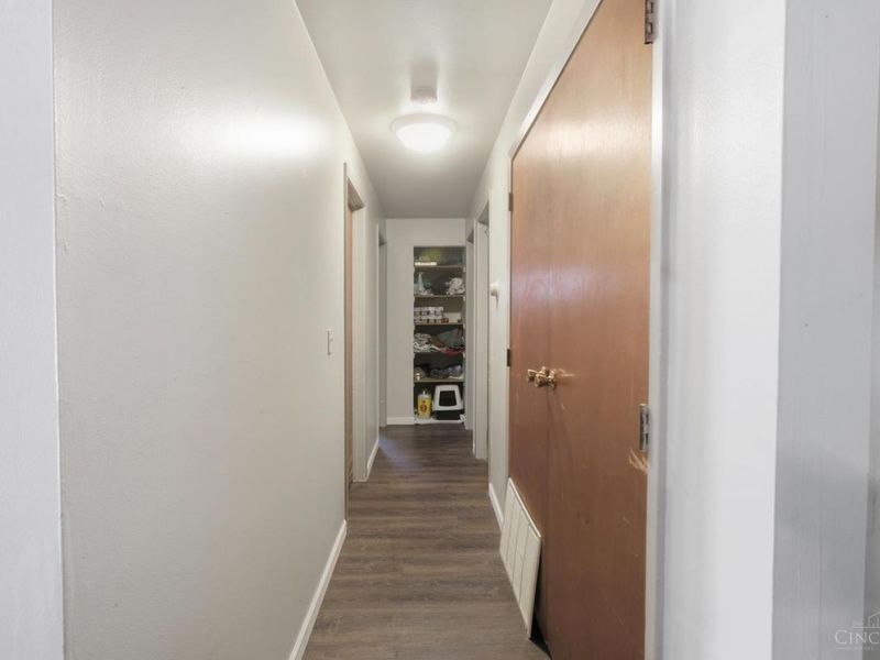 298 Kinsman Court, Delhi Twp, OH 45238 Photo 4