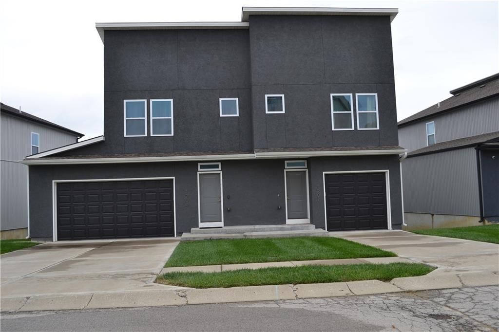 1205 NW 77th Street, Kansas City, MO 64118 Main Photo
