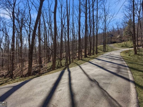 253 Windflower Drive, Big Canoe, GA 30143