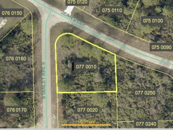 637 Stanley Ave S, Lehigh Acres, FL 33974