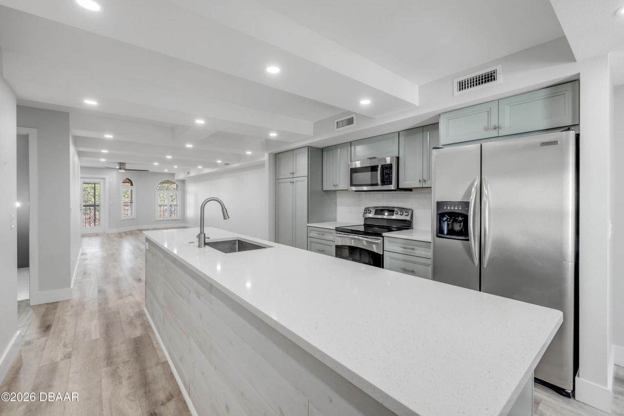 135 Marina Bay Drive, New Smyrna Beach, FL 32169 Photo