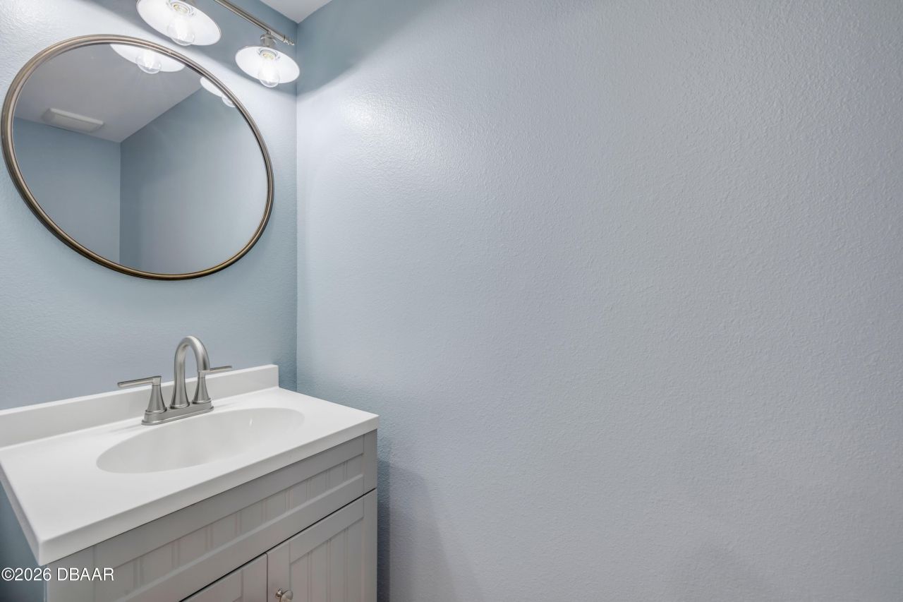 135 Marina Bay Drive, New Smyrna Beach, FL 32169 Photo