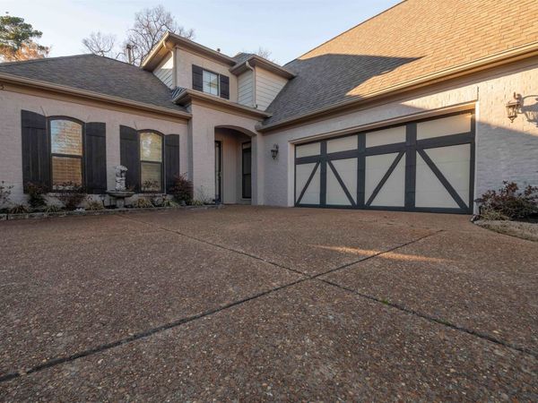 3085 WALKER SPRINGS DR, Lakeland, TN 38002