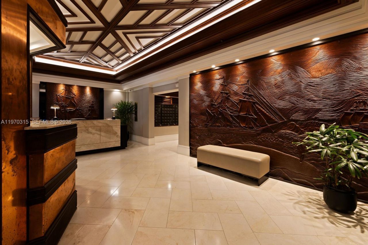 2901 S Bayshore Dr, Unit 2H, Miami, FL 33133 Photo