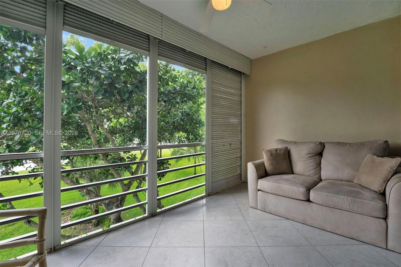 3010 N Course Dr , Unit 310, Pompano Beach, FL 33069 Photo