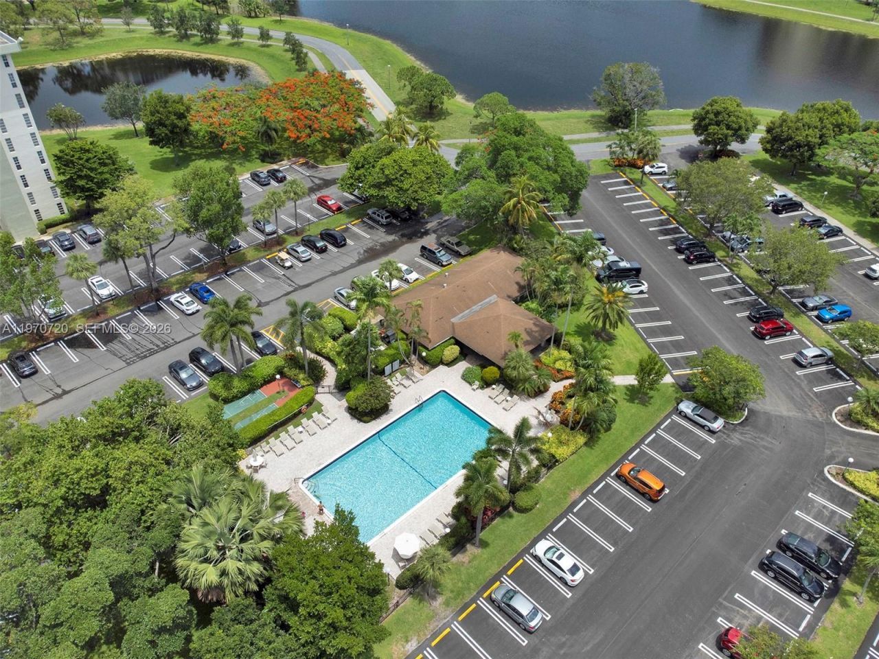 3010 N Course Dr , Unit 310, Pompano Beach, FL 33069 Photo