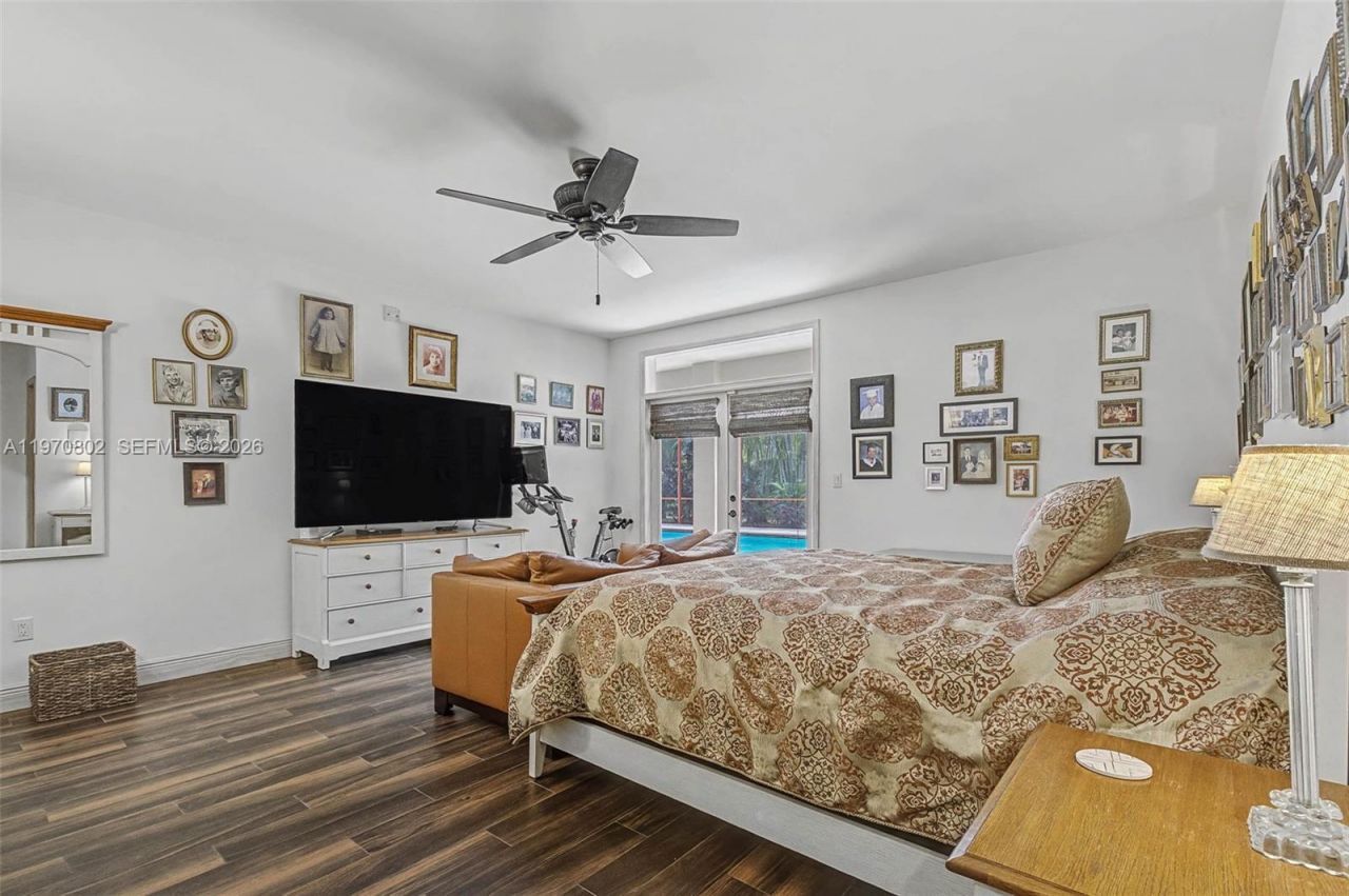 8190 SW 180th St, Palmetto Bay, FL 33157 Photo