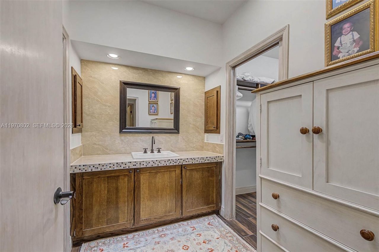 8190 SW 180th St, Palmetto Bay, FL 33157 Photo