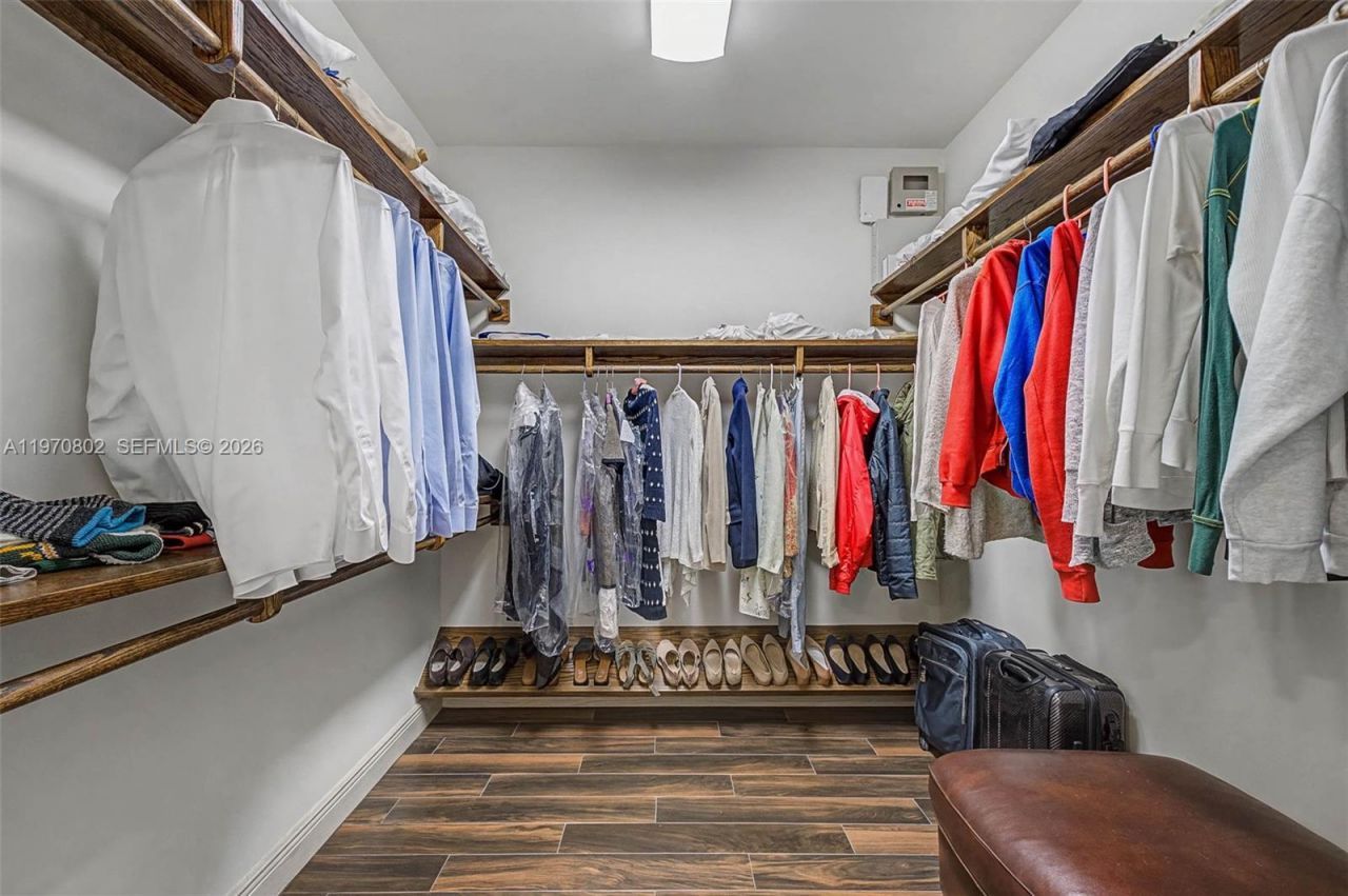 8190 SW 180th St, Palmetto Bay, FL 33157 Photo